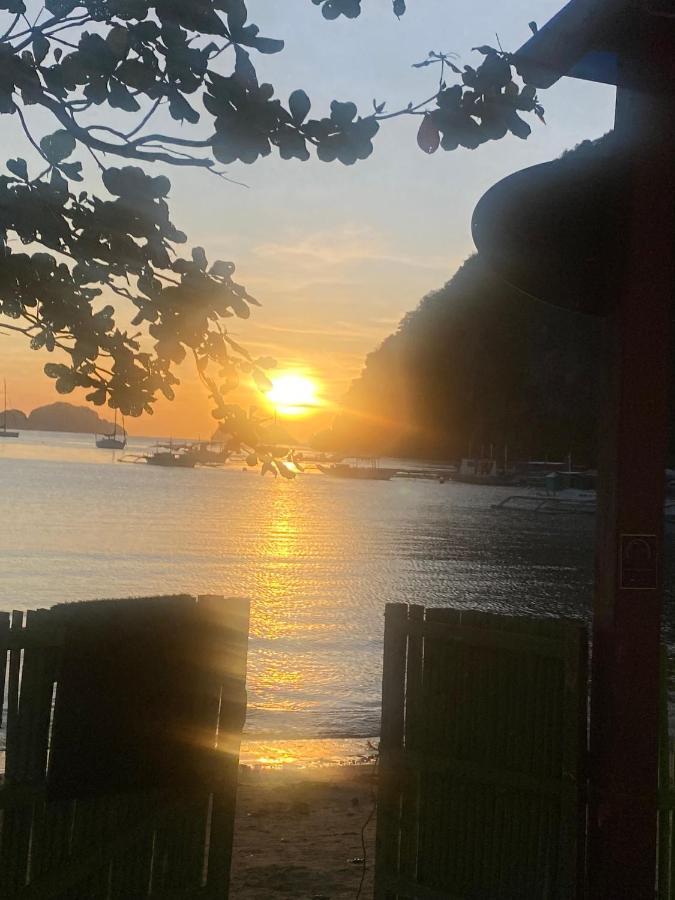 Sophias Beach Guest House El Nido Exterior photo
